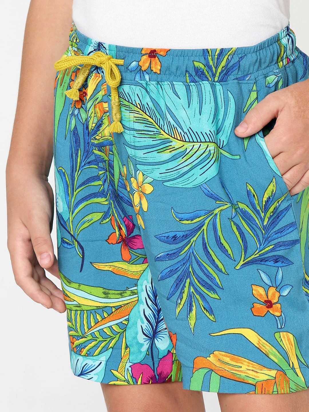 Boys Green Printed Shorts - Image 5
