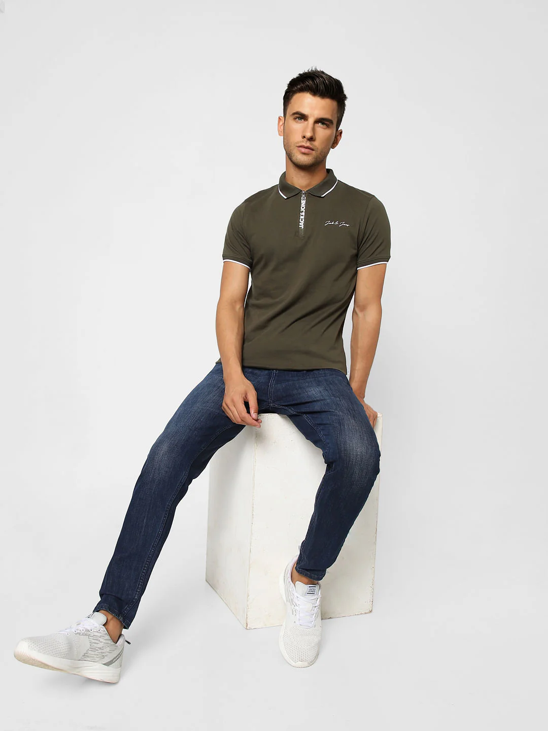 Olive Logo Zip-Up Polo T-shirt