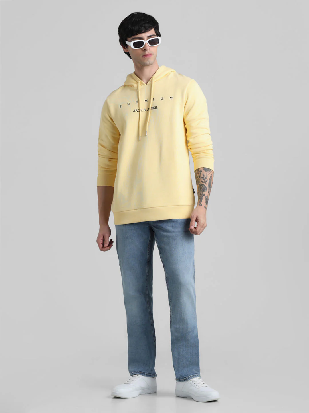 Blue Mid Rise Clark Regular Fit Jeans - Image 5