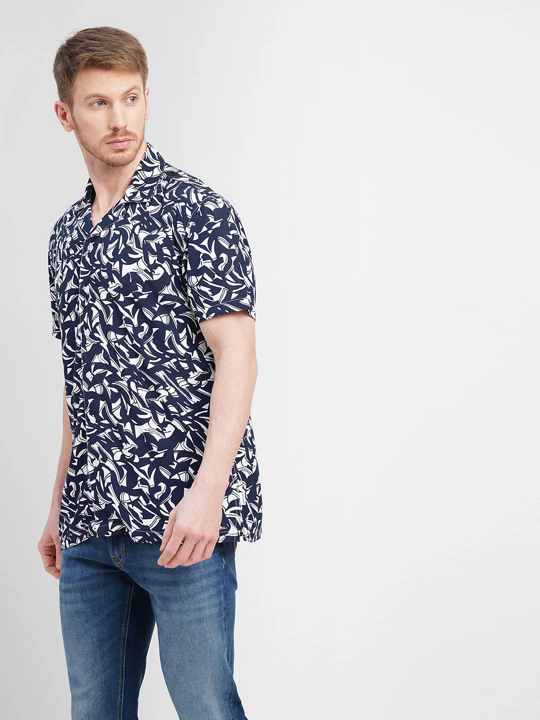 White All Over Print Short Sleeves Shirt - Image 3
