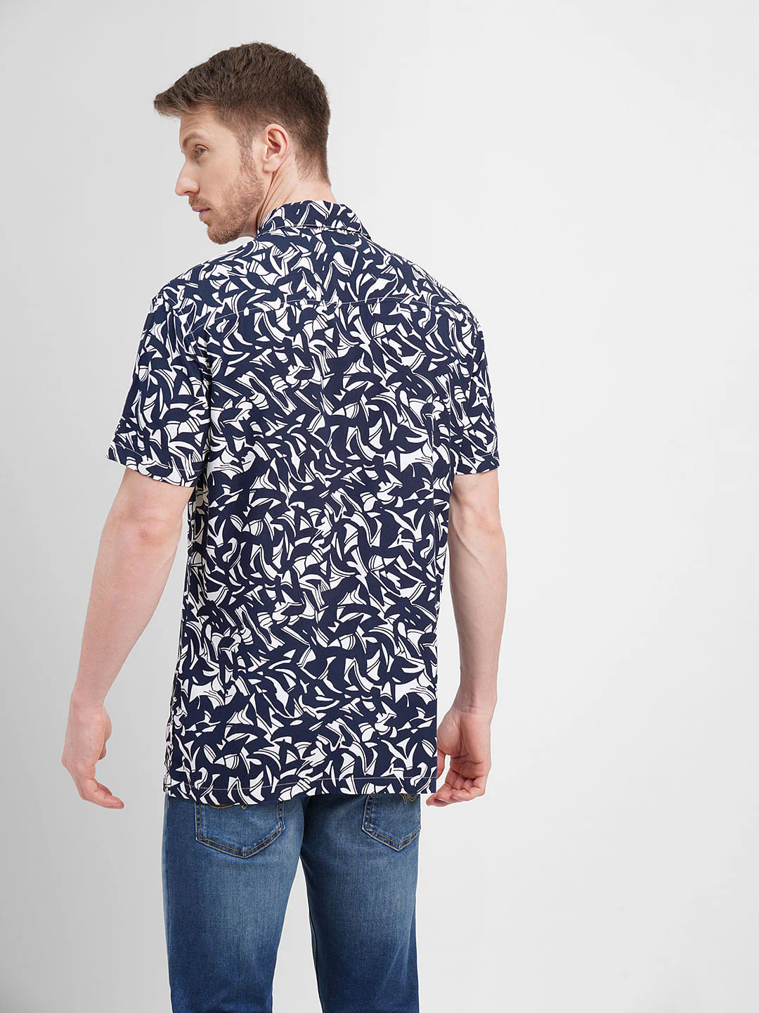 White All Over Print Short Sleeves Shirt - Image 4