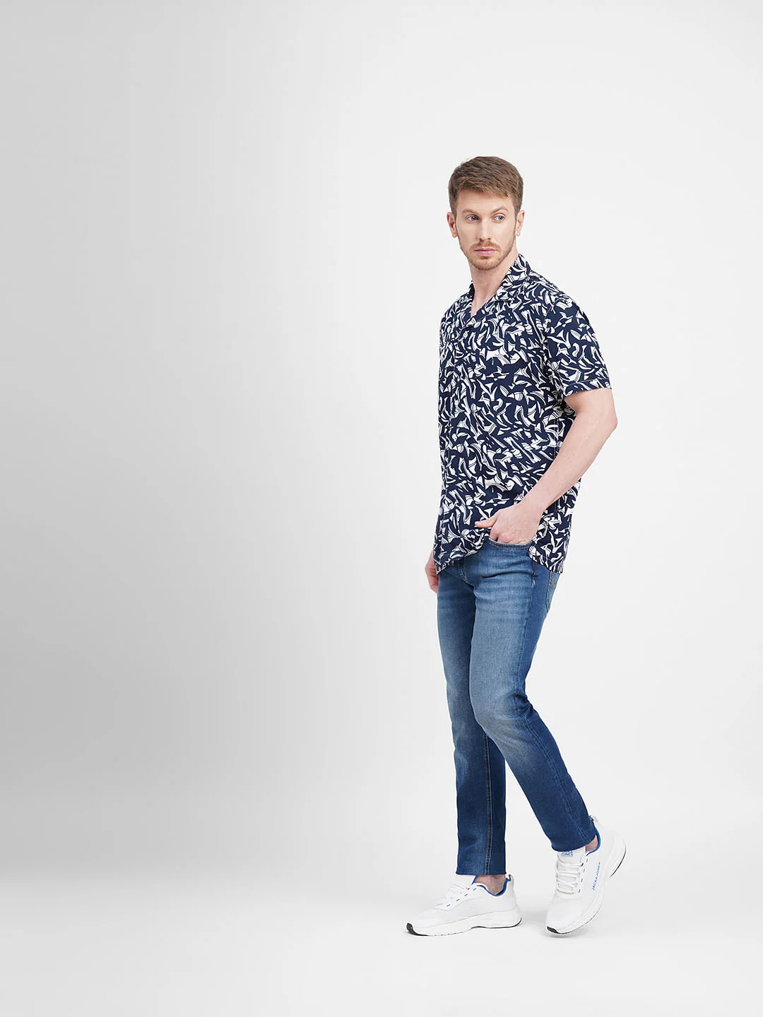 White All Over Print Short Sleeves Shirt - Image 6