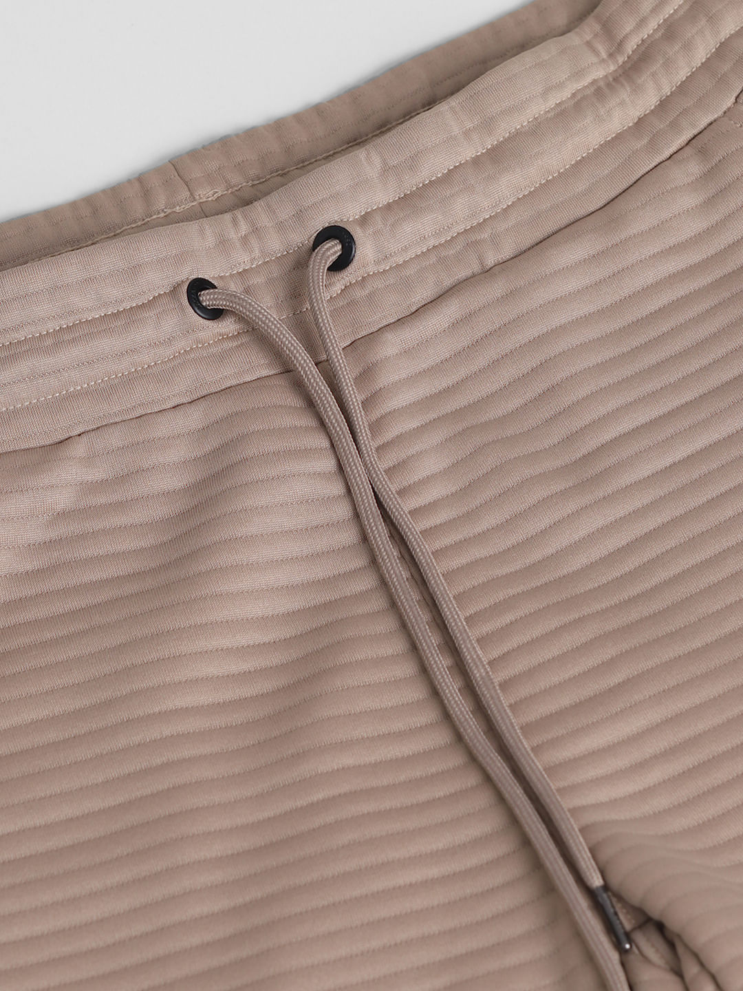 Brown mid Rise Striped Sweatshorts - Image 5