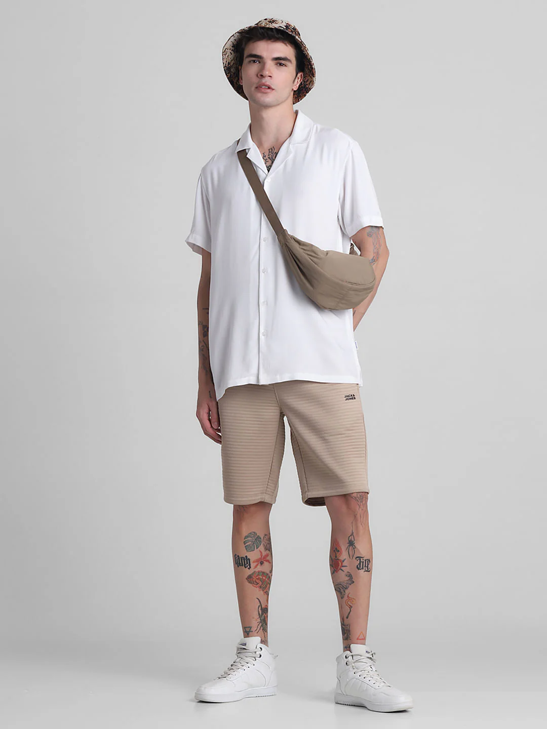 Brown mid Rise Striped Sweatshorts - Image 6