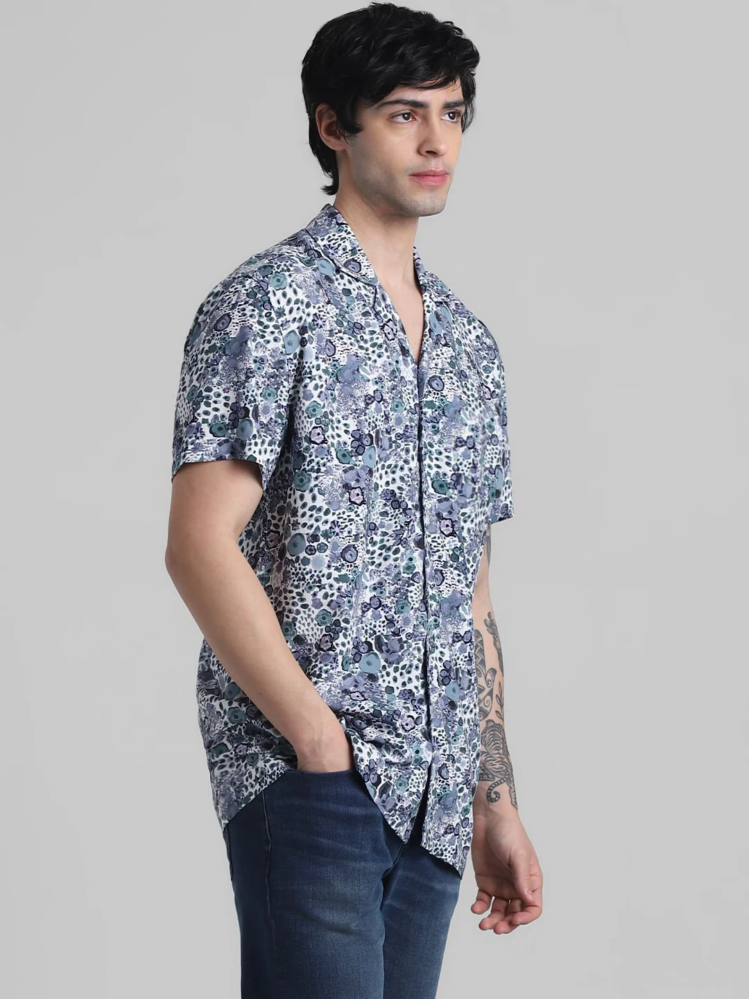 White & Blue Floral Print Shirt - Image 3