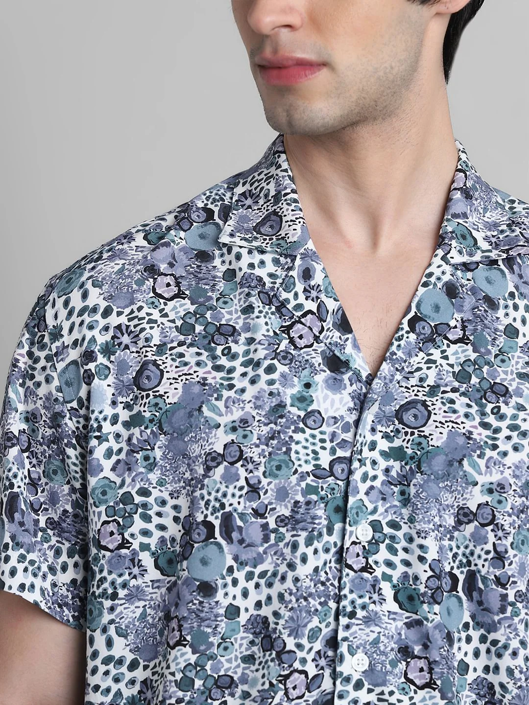 White & Blue Floral Print Shirt - Image 5