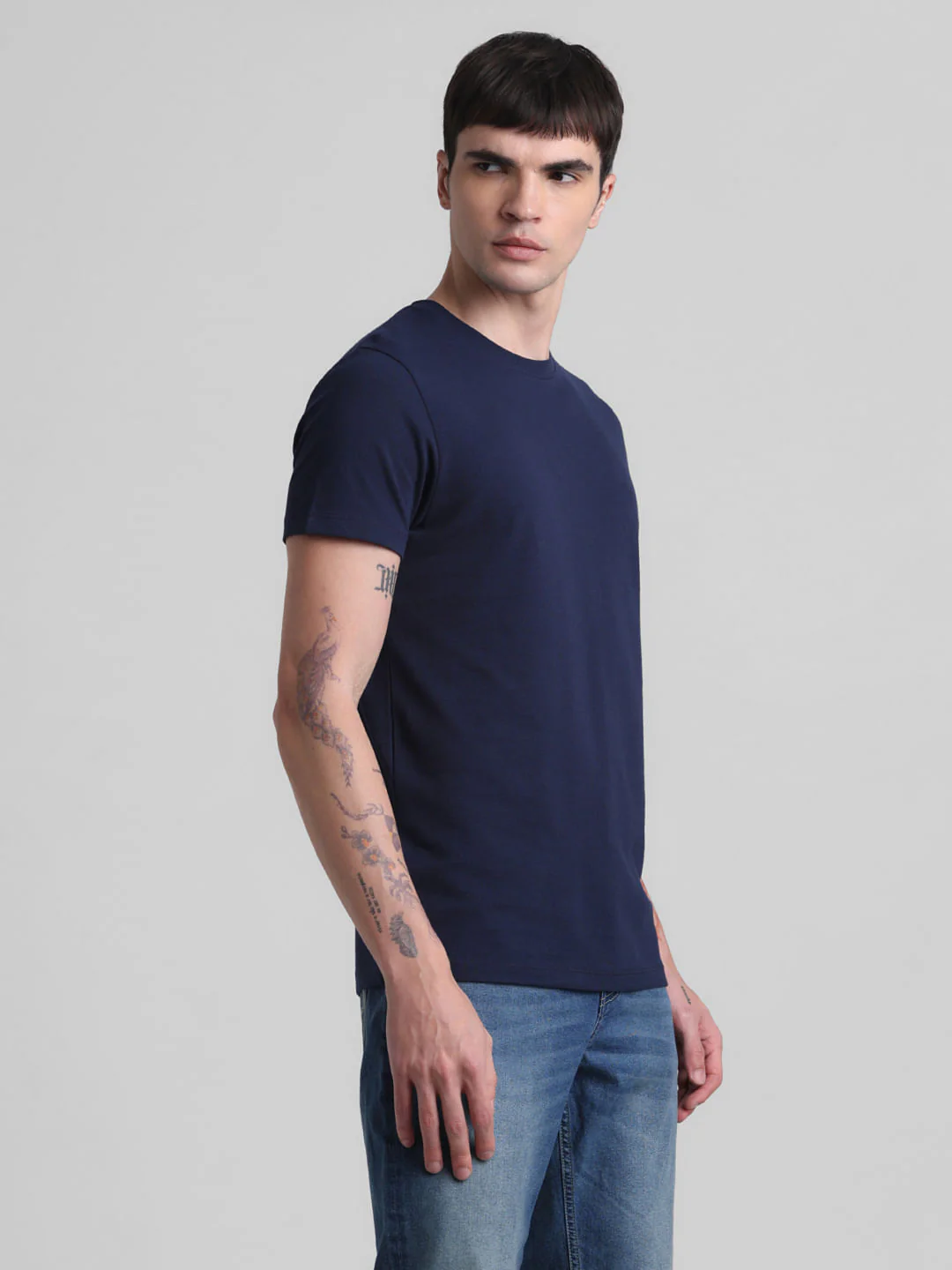 Navy Blue Crew Neck T-shirt - Image 3