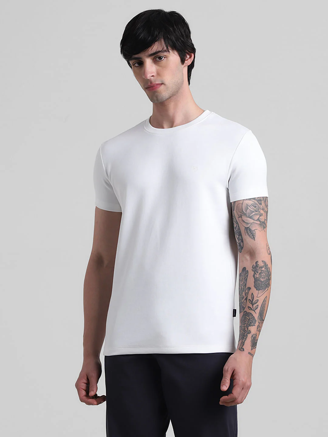 White Pique Knit Crew Neck T-shirt - Image 2