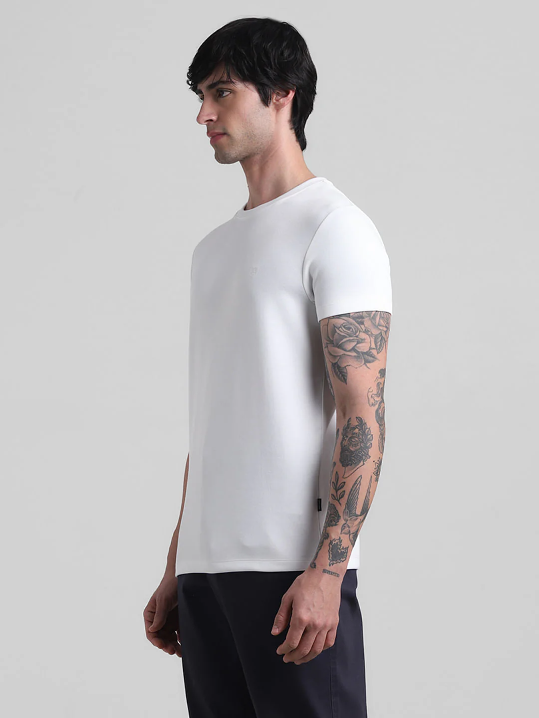 White Pique Knit Crew Neck T-shirt - Image 3