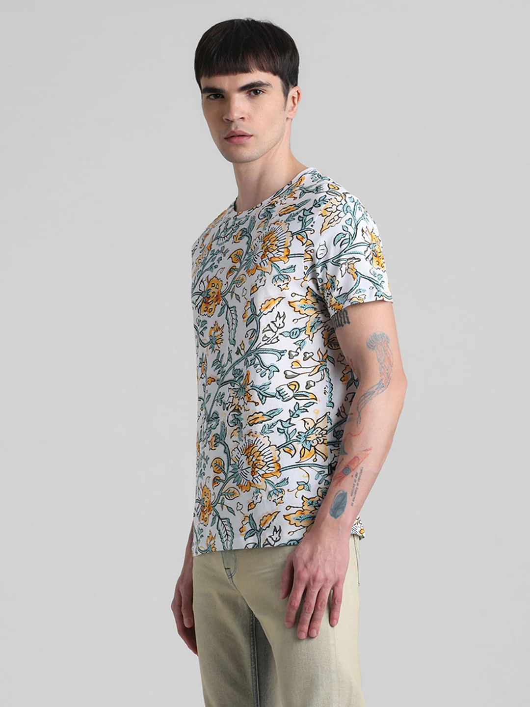 White Printed Crew Neck T-shirt - Image 3