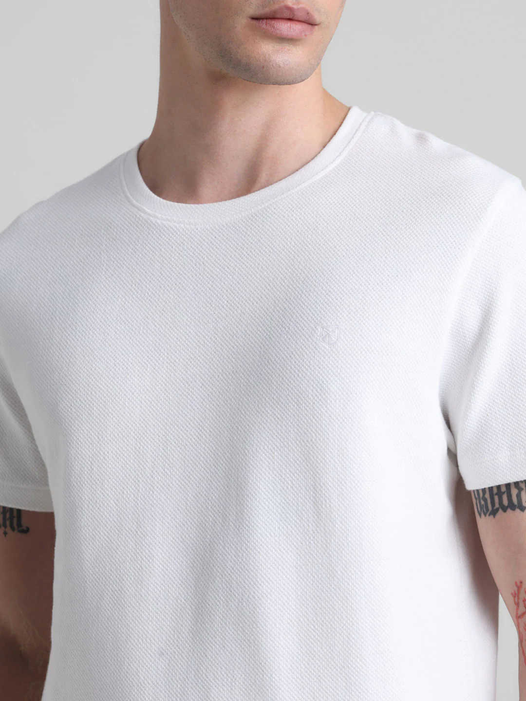 White Jacquard Crew Neck T-shirt - Image 5