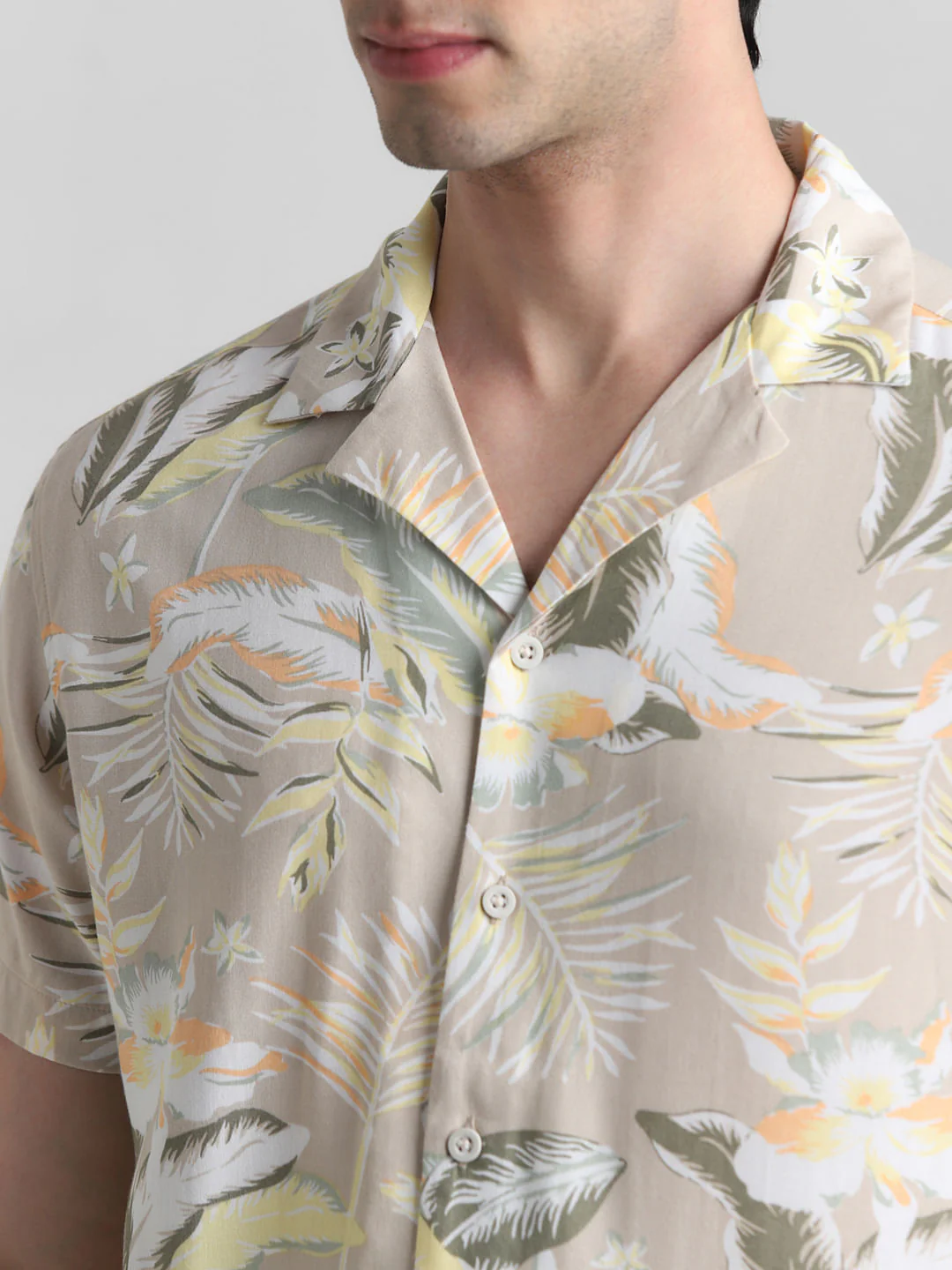 Beige Floral Short Sleeves Shirt - Image 5