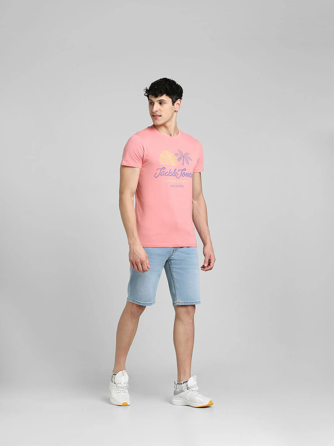 Pink Graphic Print Crew Neck T-shirt - Image 6