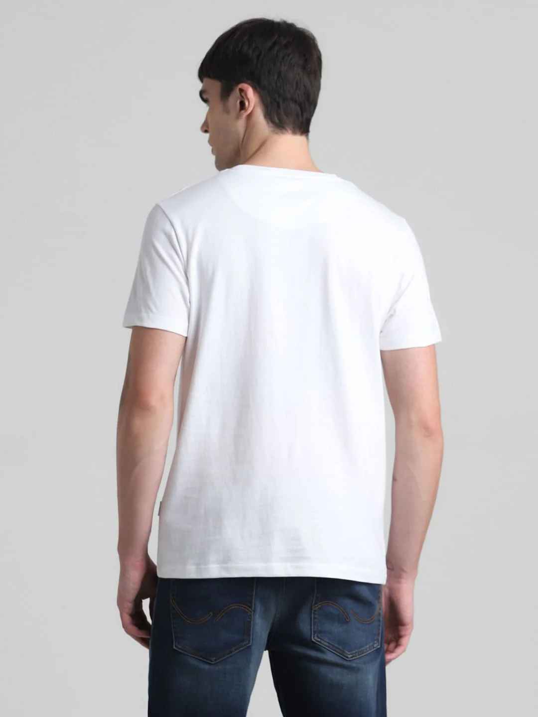 White Pocket Detail Crew Neck T-shirt - Image 4