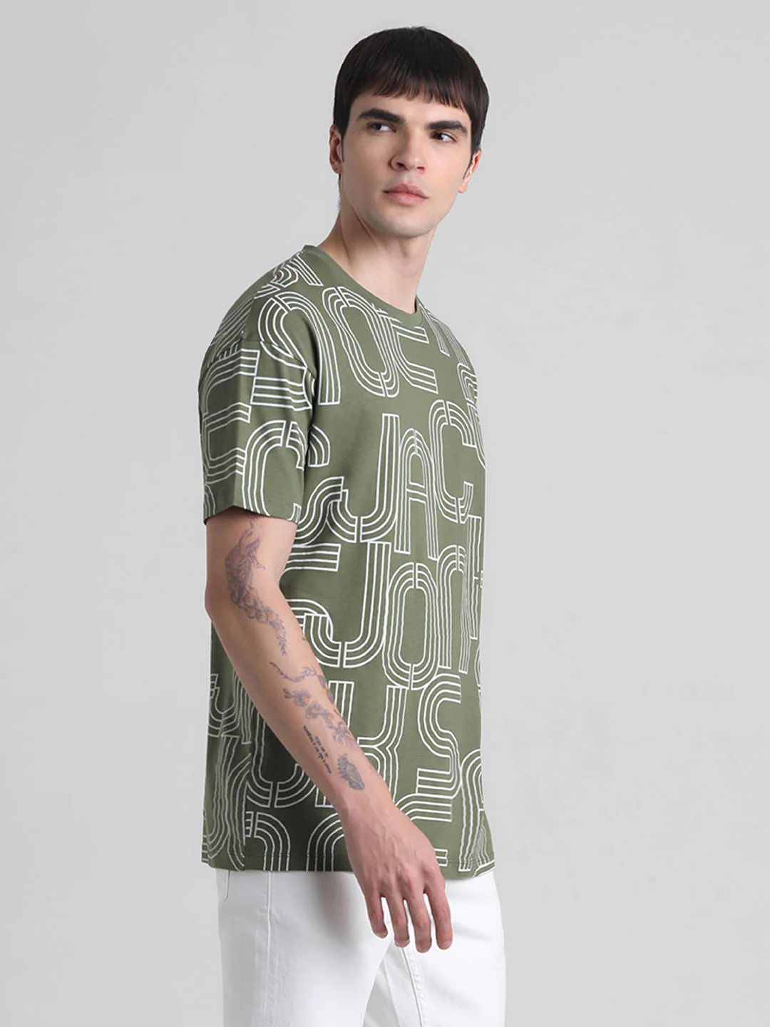Green Typographic Oversized T-shirt - Image 3