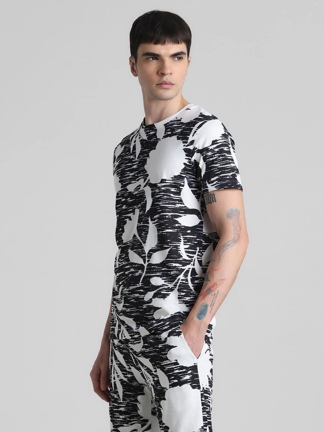 White Printed Co-ord Set T-shirt - Image 3