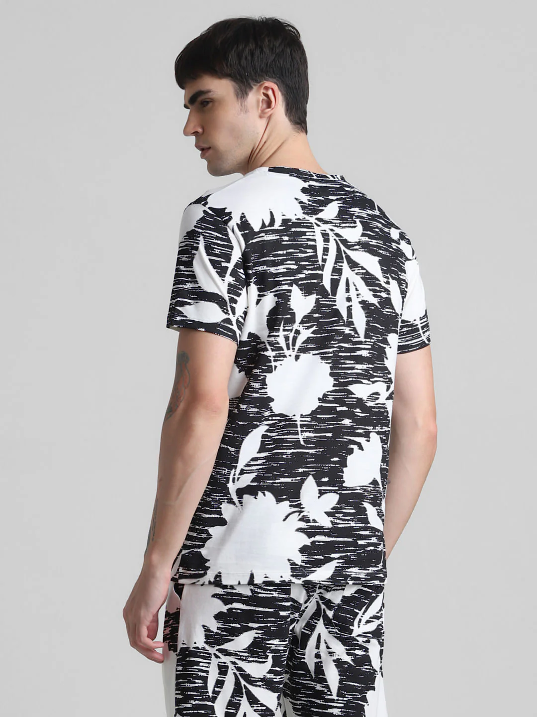 White Printed Co-ord Set T-shirt - Image 4