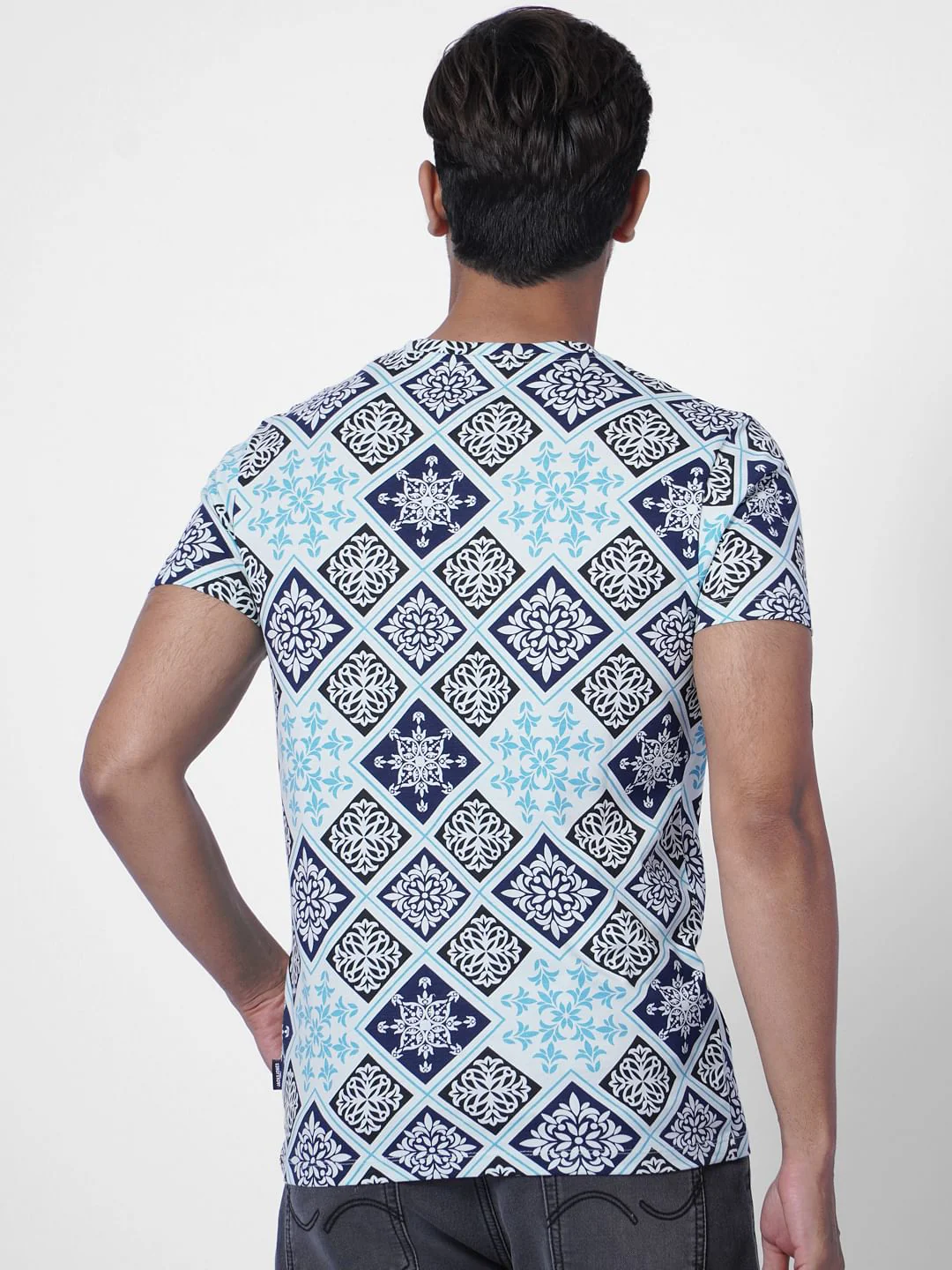 Blue Abstract Print Crew Neck T-shirt - Image 4