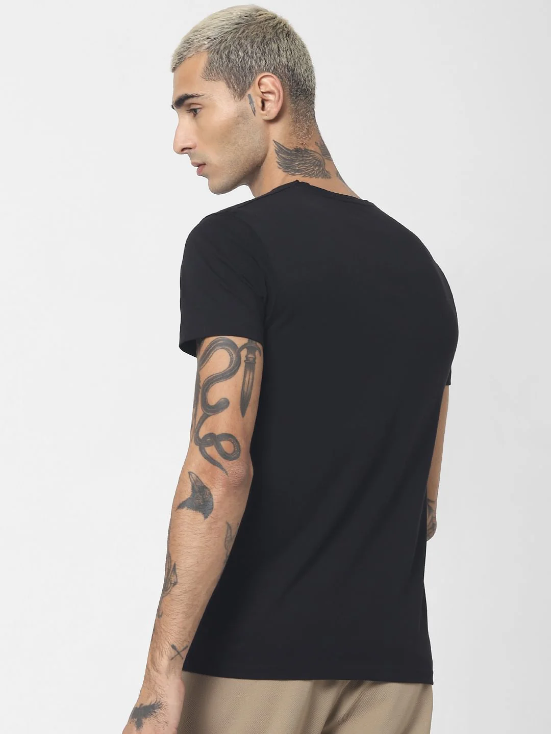 Black Crew Neck T-shirt - Image 4