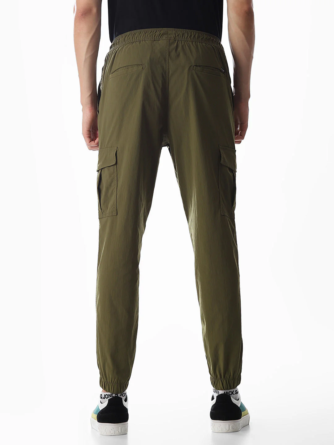 Men Solid Olive Slim Fit Cargo Joggers With 6 Pockets - Image 8