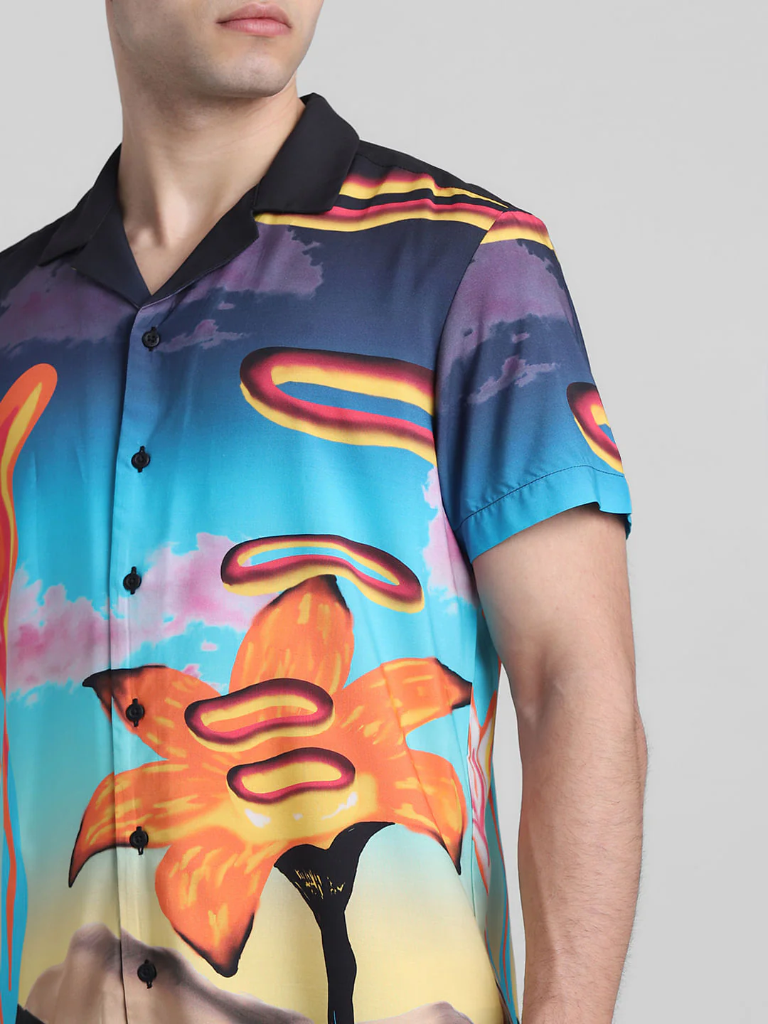 Blue Printed Short Sleeves Shirt - Image 5