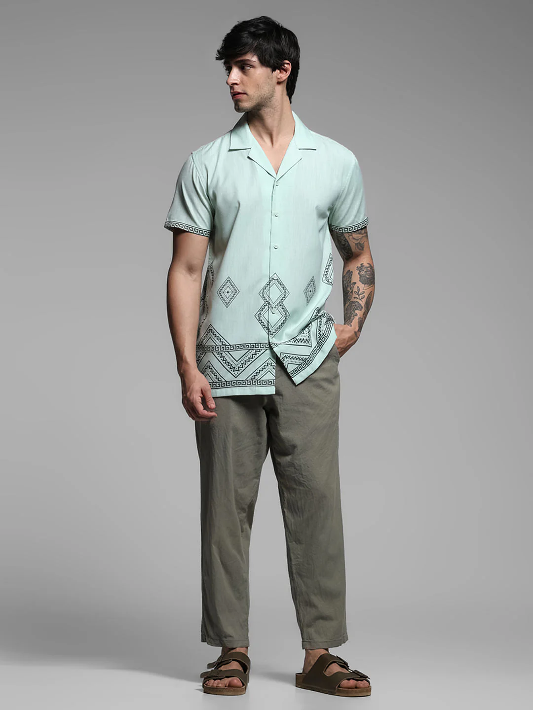 Green Abstract Print Short Sleeves Shirt - Image 6