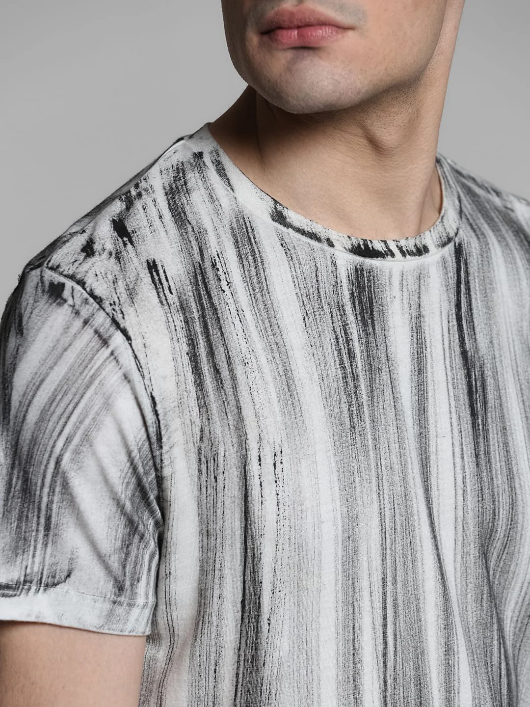 White Jacquard Printed T-shirt - Image 5