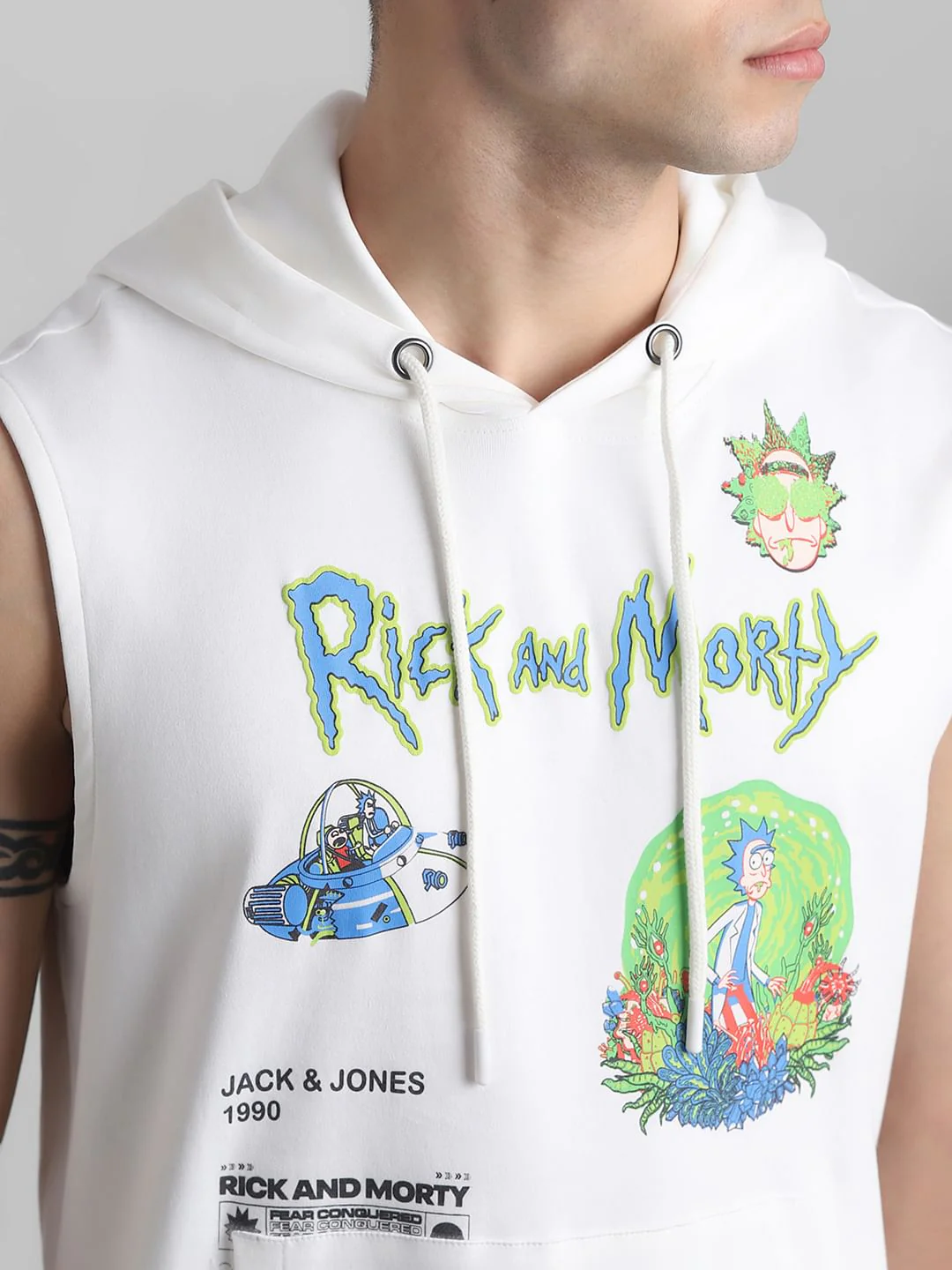 RICK & MORTY White Printed Hooded Vest - Image 5