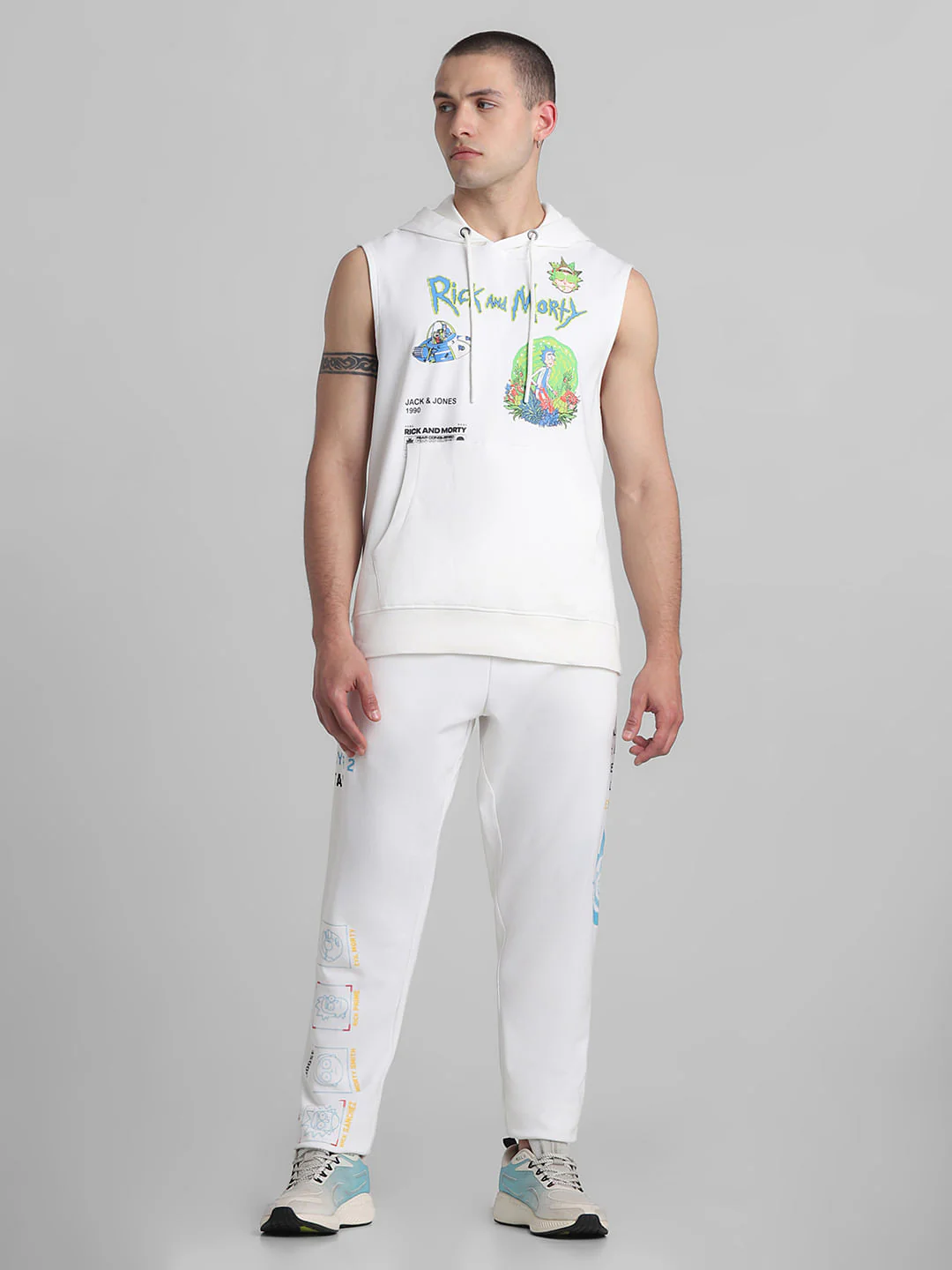 RICK & MORTY White Printed Hooded Vest - Image 6