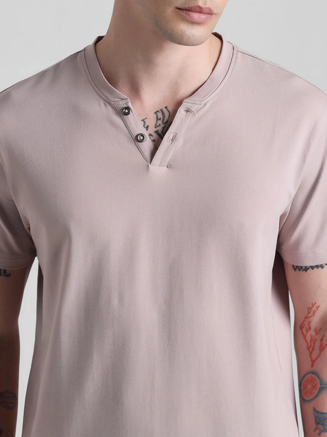 Peach Henley T-shirt - Image 5