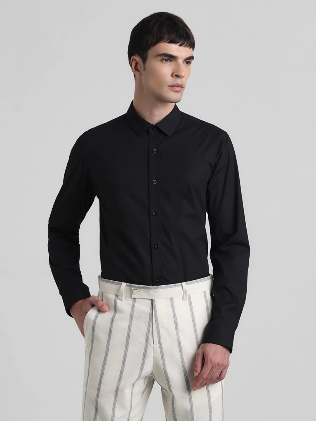 Men's Black Solid Slim Fit Cotton Stretch Poplin Shirt - Image 2