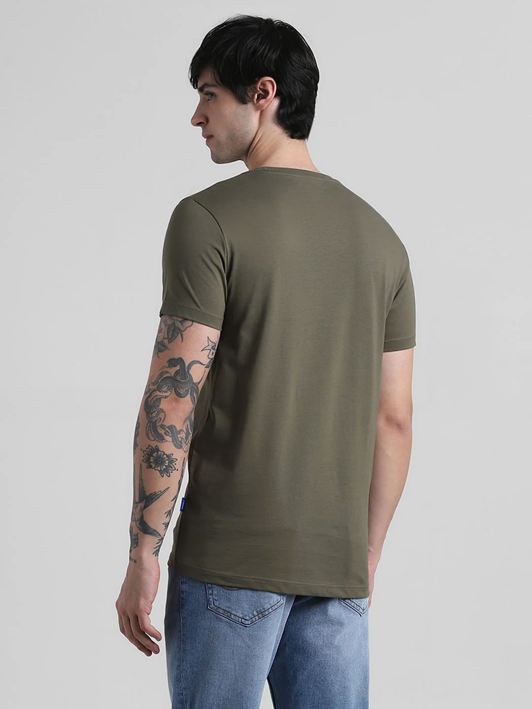 Olive Logo Branding Crew Neck T-shirt - Image 4