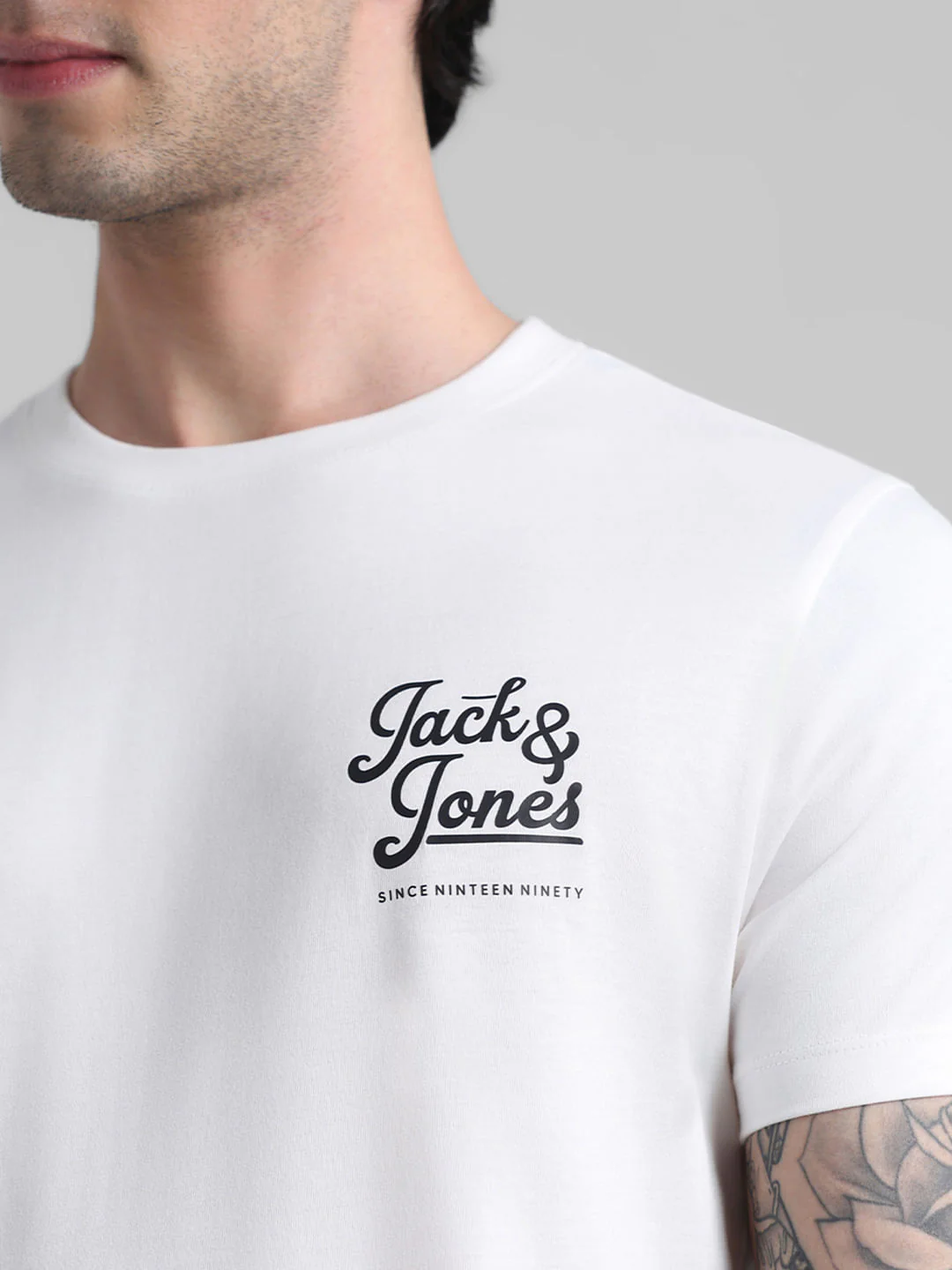 White Chest Branding Crew Neck T-shirt - Image 5