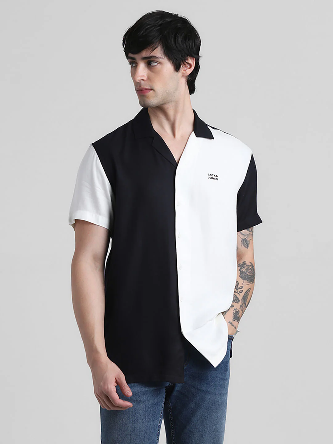 White Colourblocked Short Sleeves Shirt - Image 2