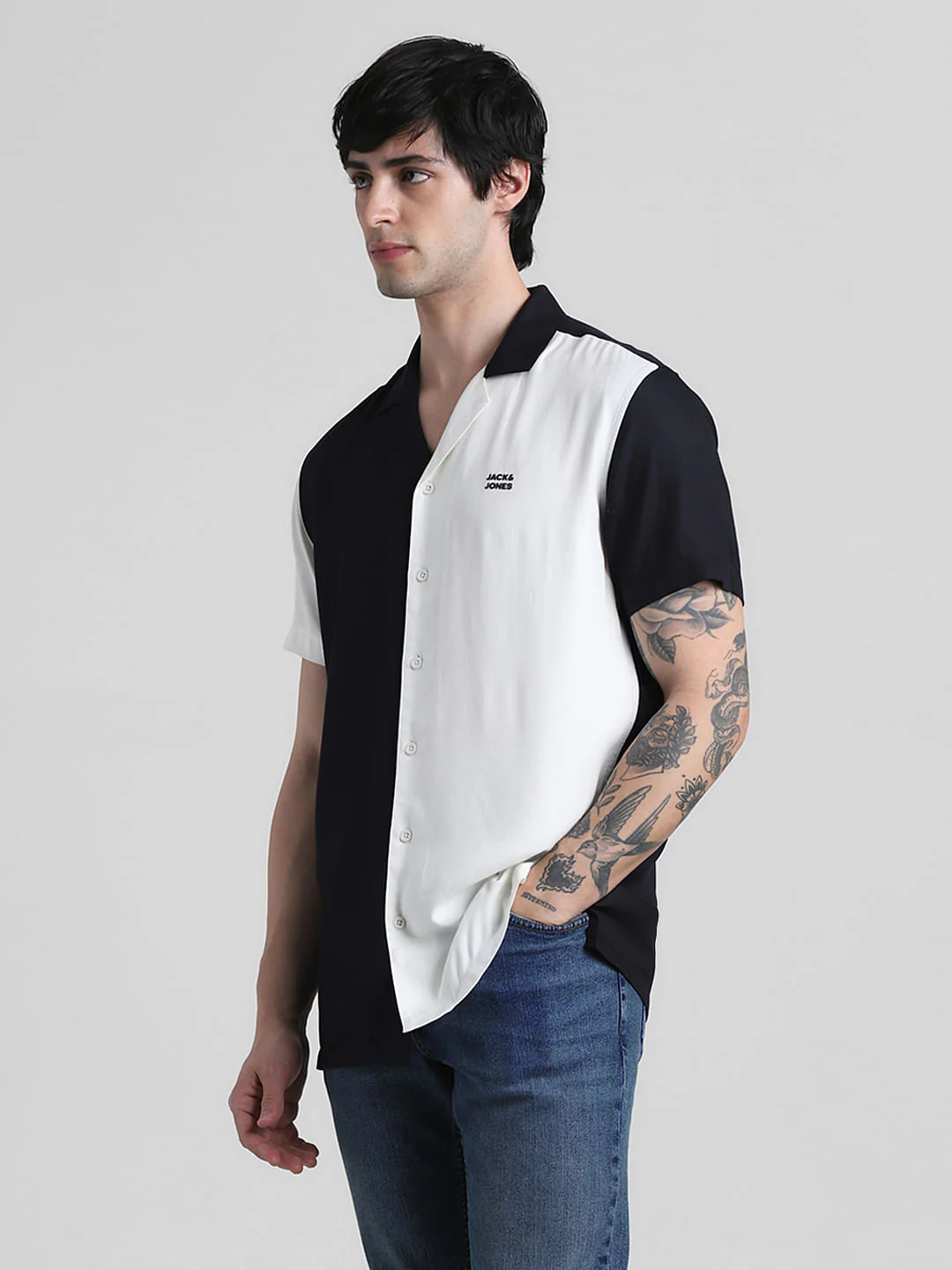 White Colourblocked Short Sleeves Shirt - Image 3