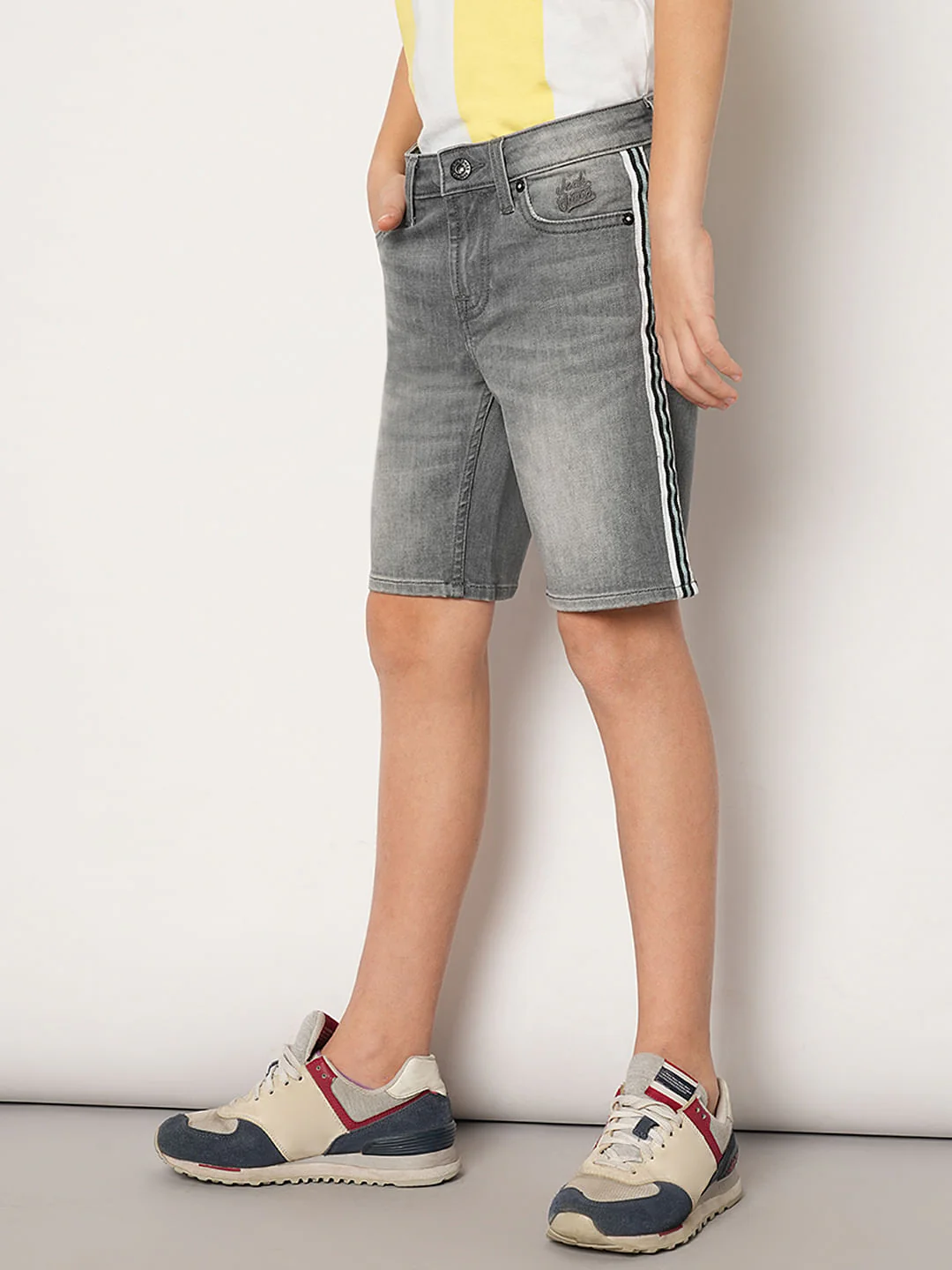 Grey Mid Rise Denim Shorts - Image 3