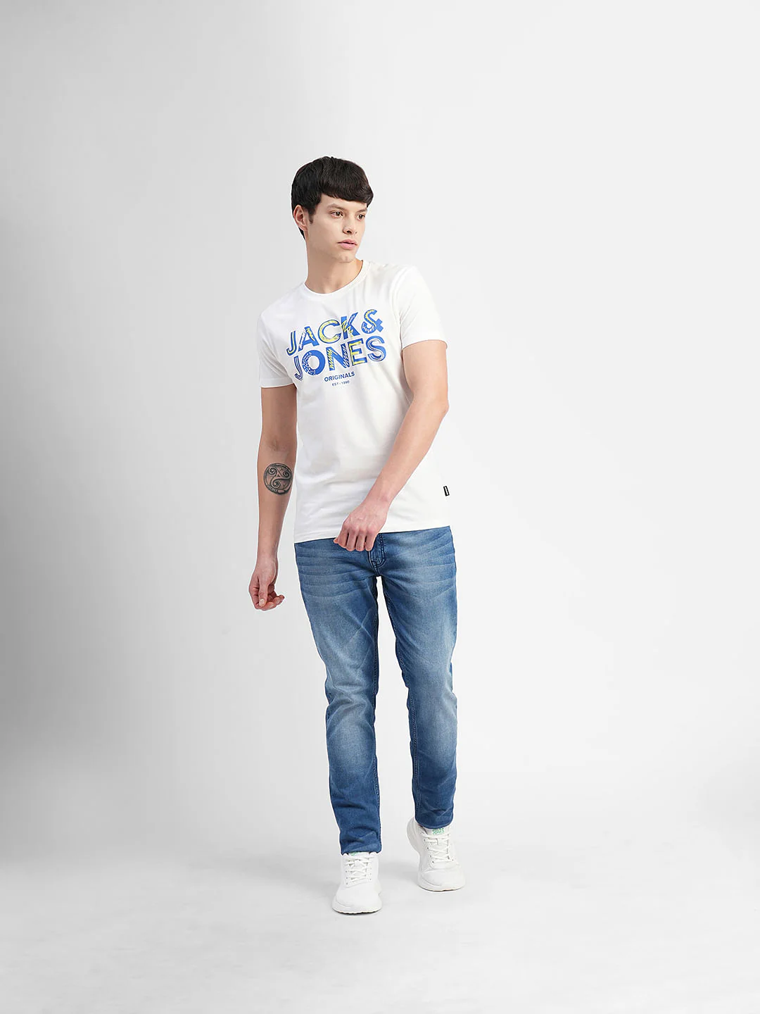 White Logo Print Crew Neck T-shirt - Image 6