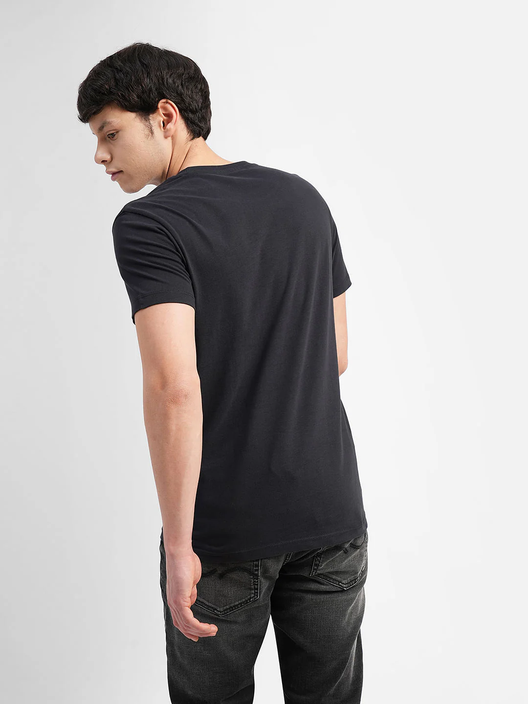 Black Logo Print Crew Neck T-shirt - Image 4