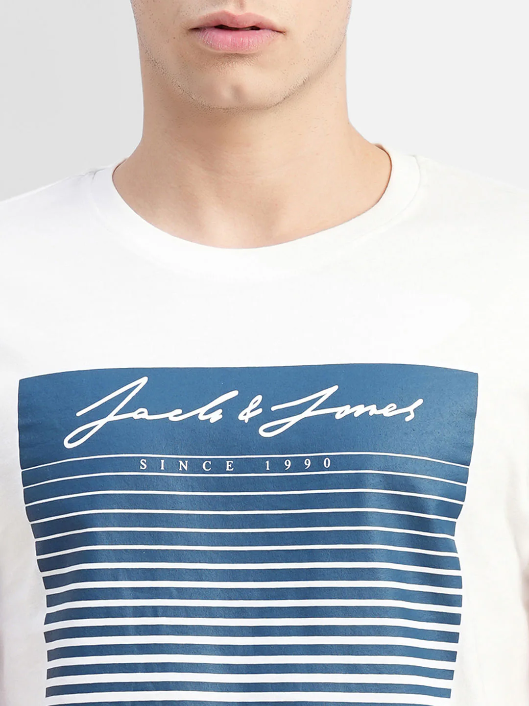 White Graphic Print Crew Neck T-shirt - Image 5
