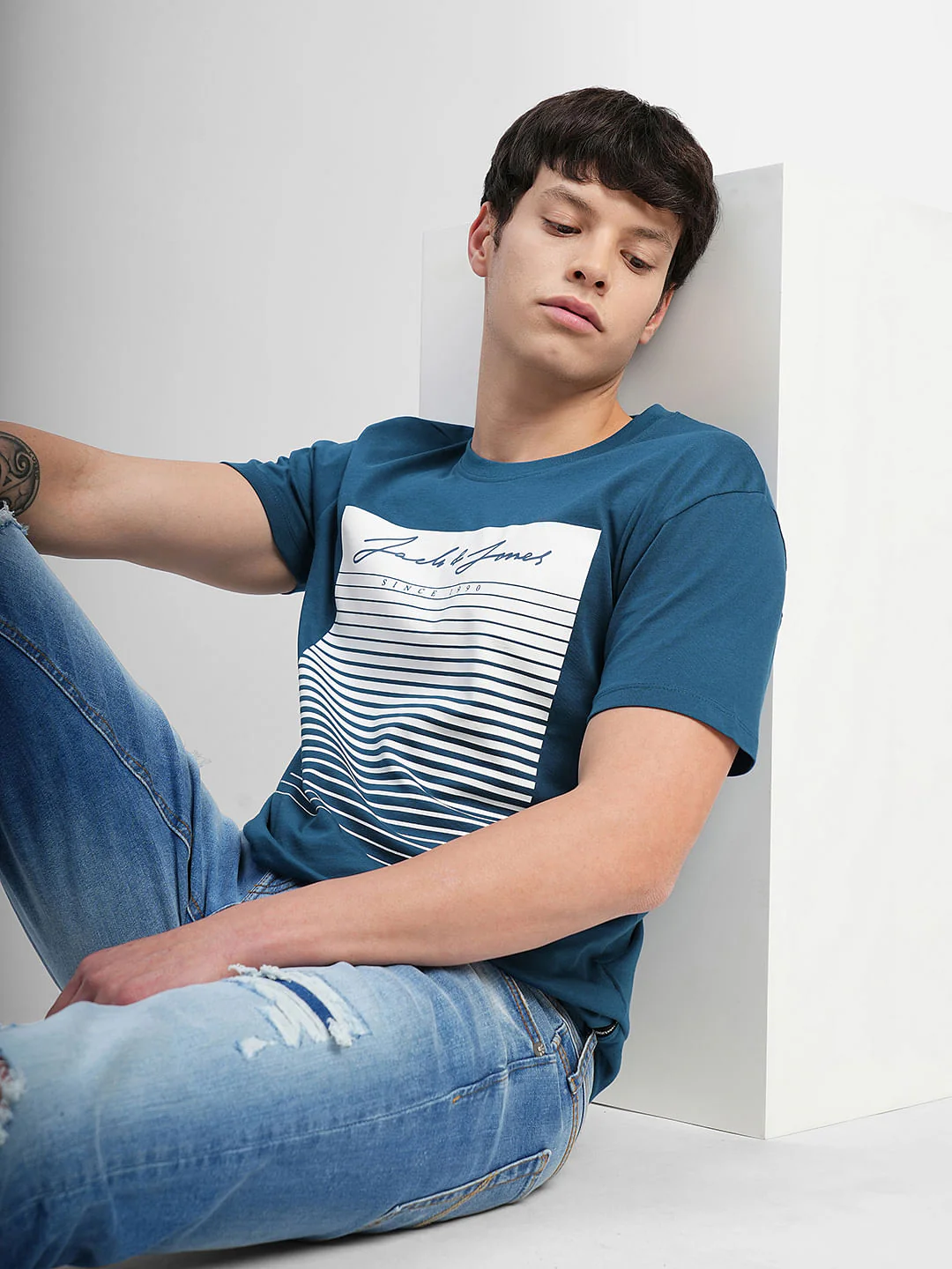 Blue Graphic Print Crew Neck T-shirt
