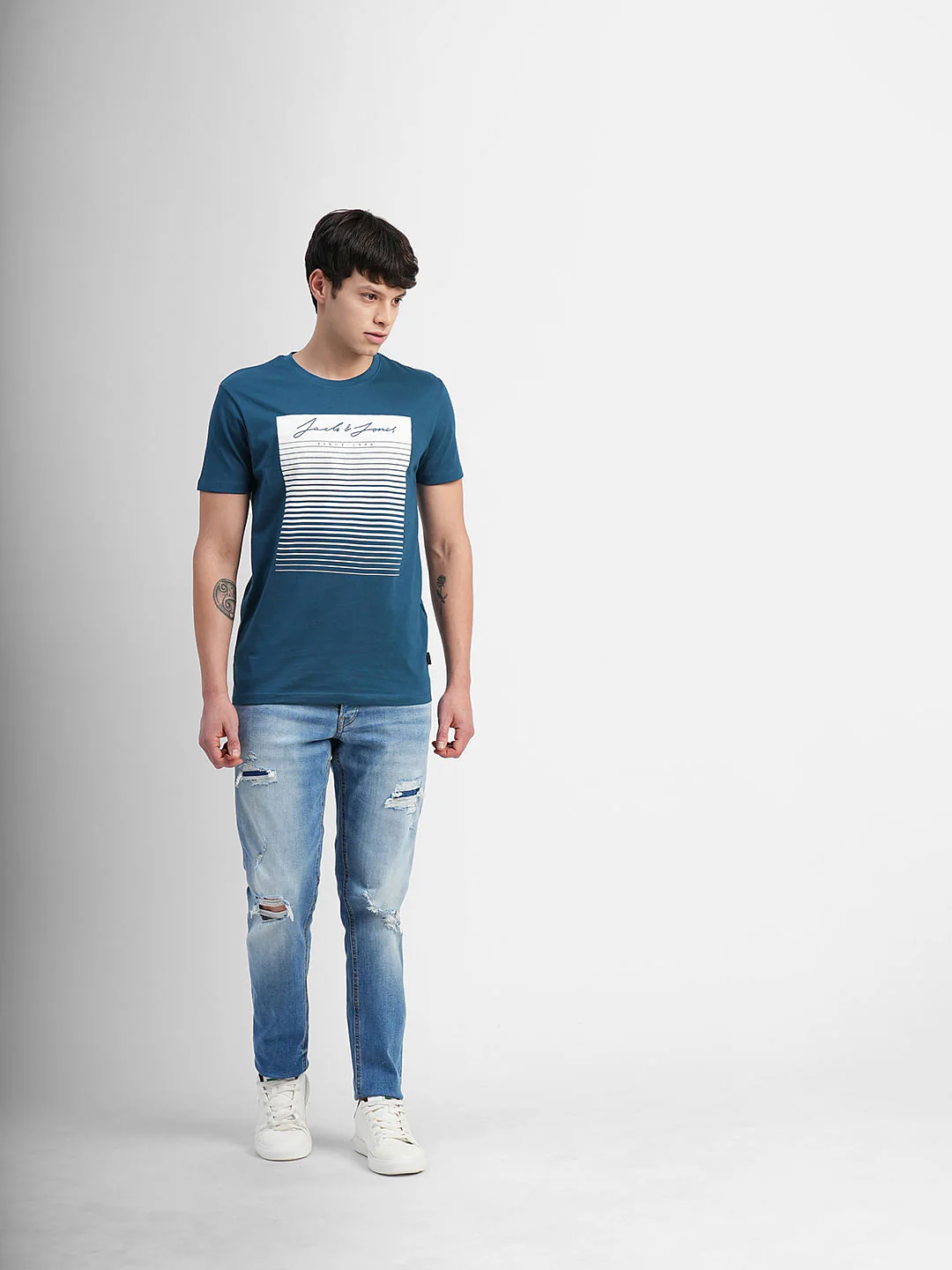 Blue Graphic Print Crew Neck T-shirt - Image 6