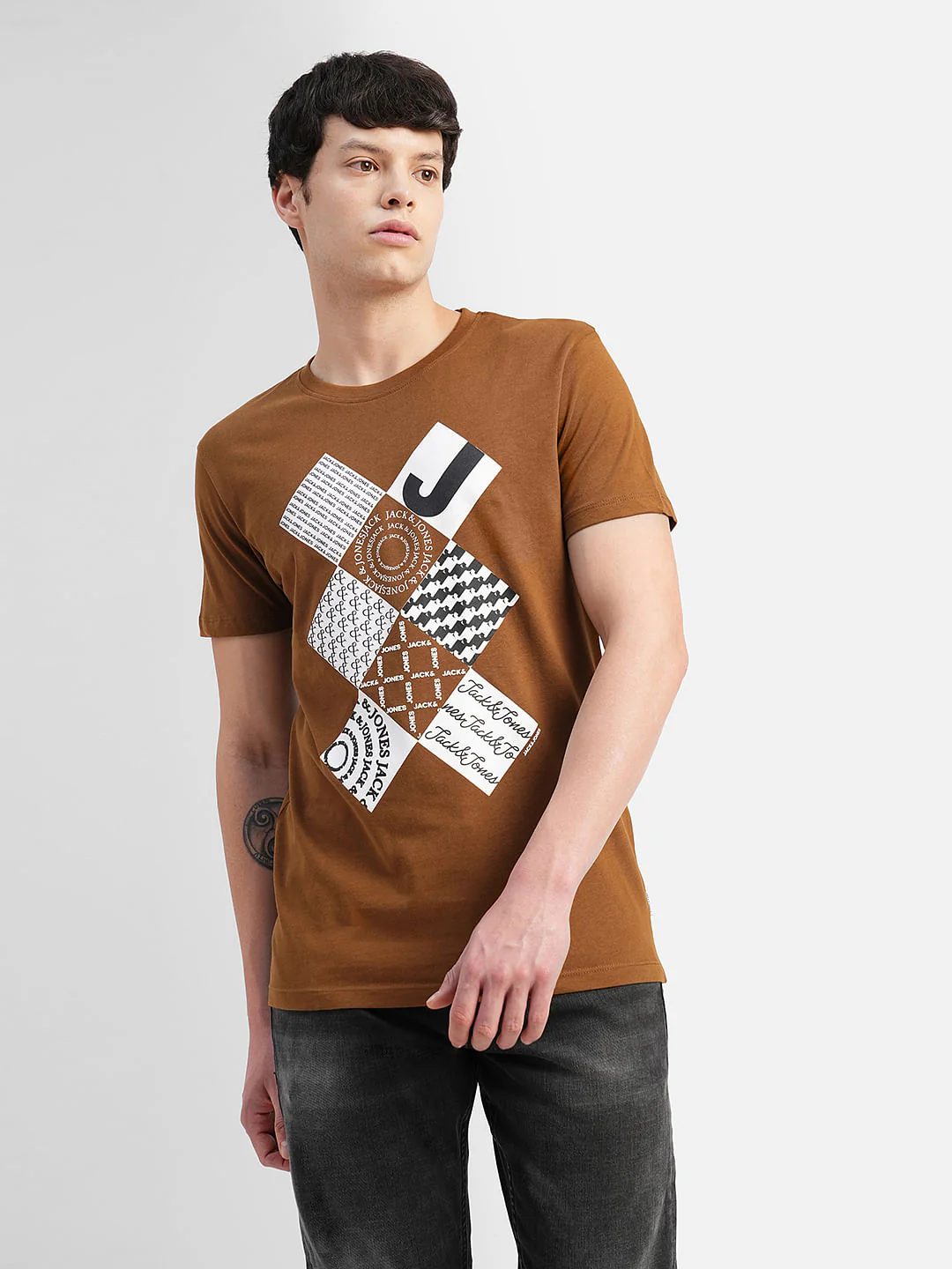 Brown Graphic Print Crew Neck T-shirt - Image 2