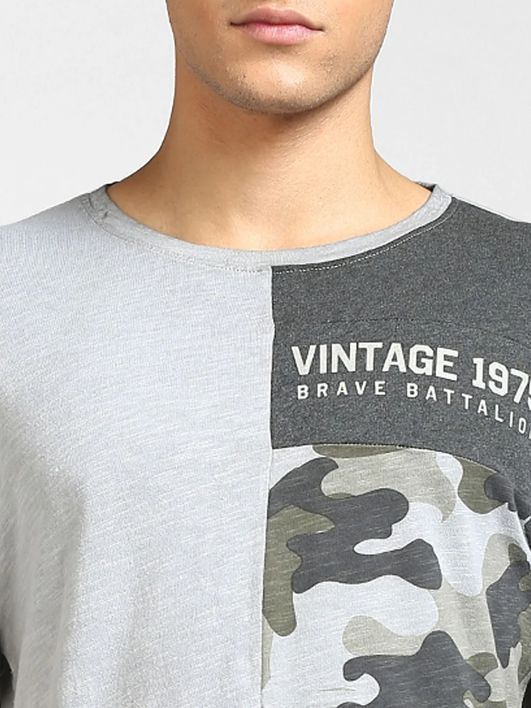 Grey Camo Crew Neck T-shirt - Image 5