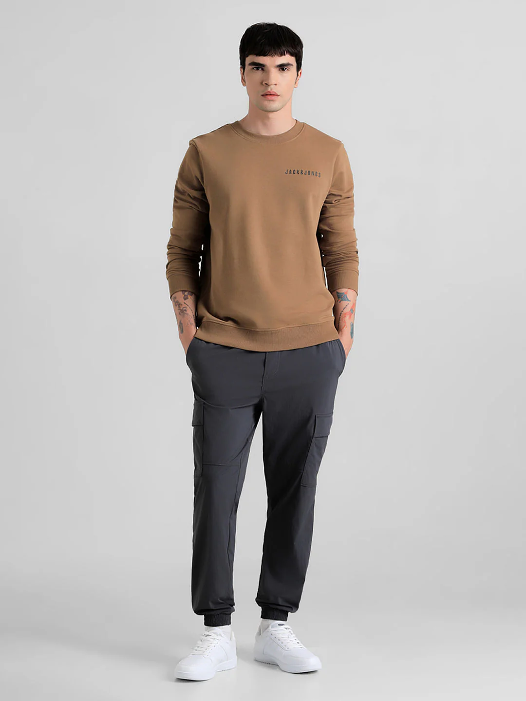 Grey Mid Rise Cargo Pants - Image 5