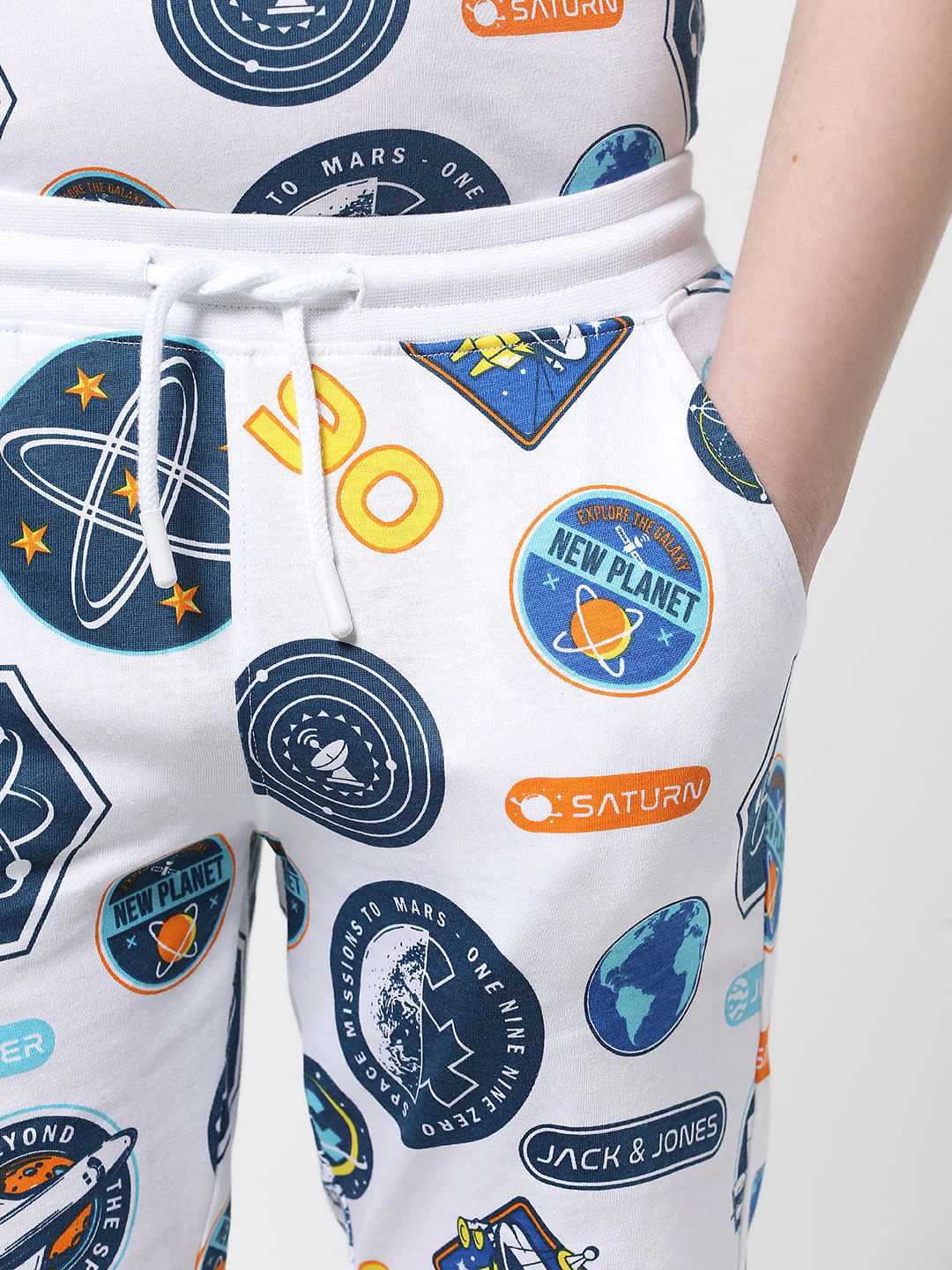 Boys White Space Print Co-ord Set Shorts - Image 5