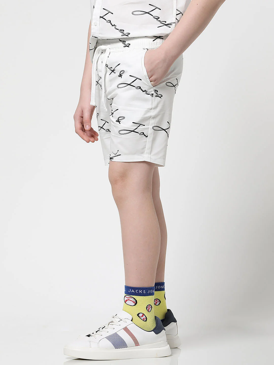 Boys White Logo Print Co-ord Set Shorts - Image 3