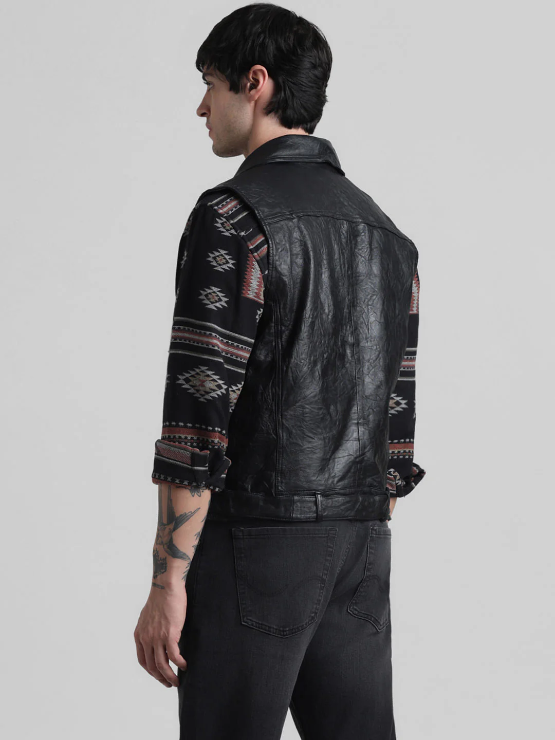 Black Leather Sleeveless Biker Jacket - Image 4