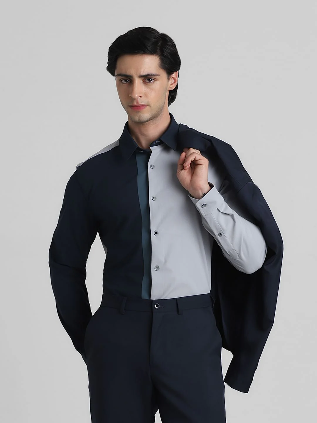 Blue Colourblocked Slim Full Sleeves Shirt