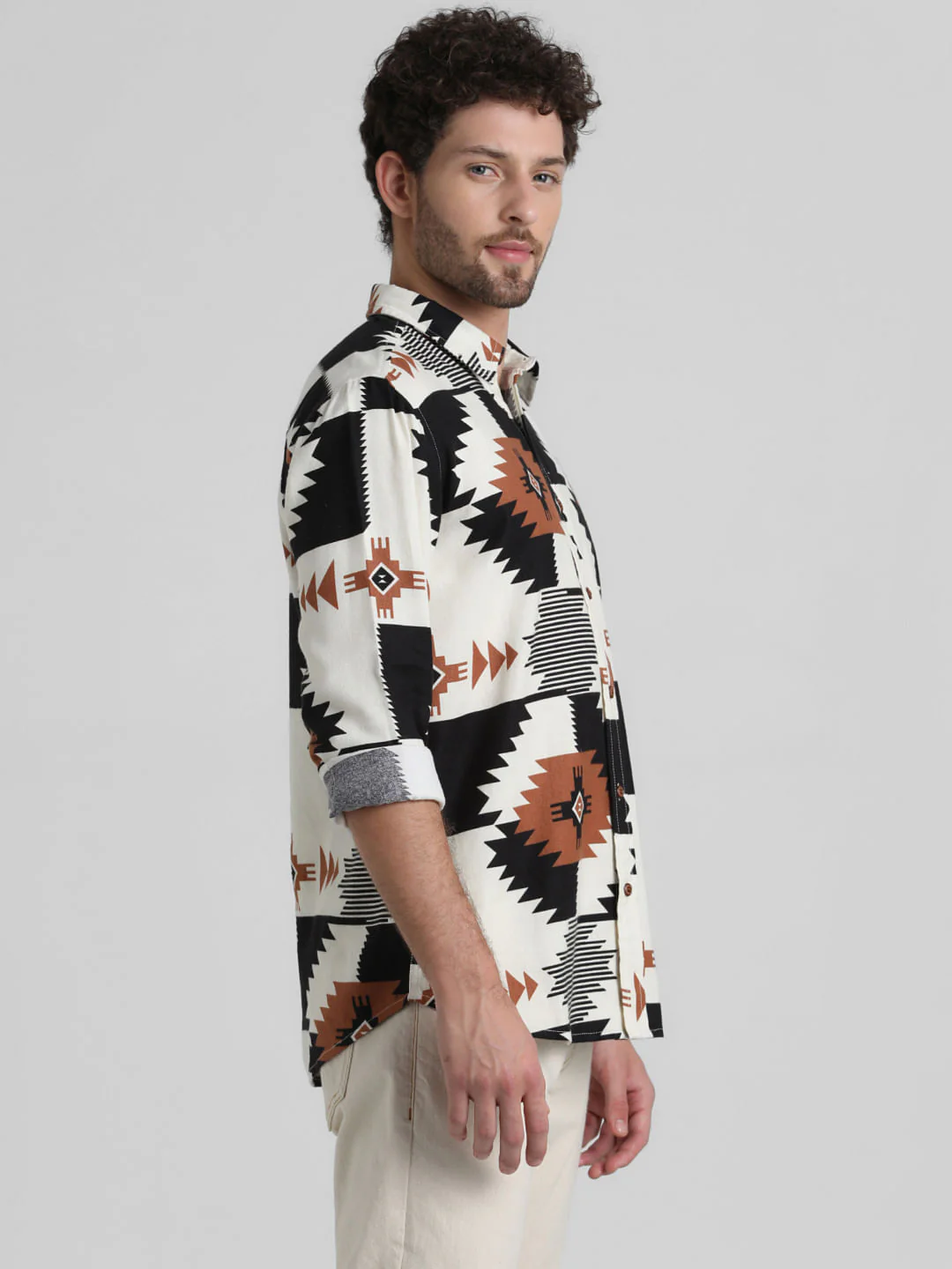 White Abstract Print Full Sleeves Shirt - Image 3