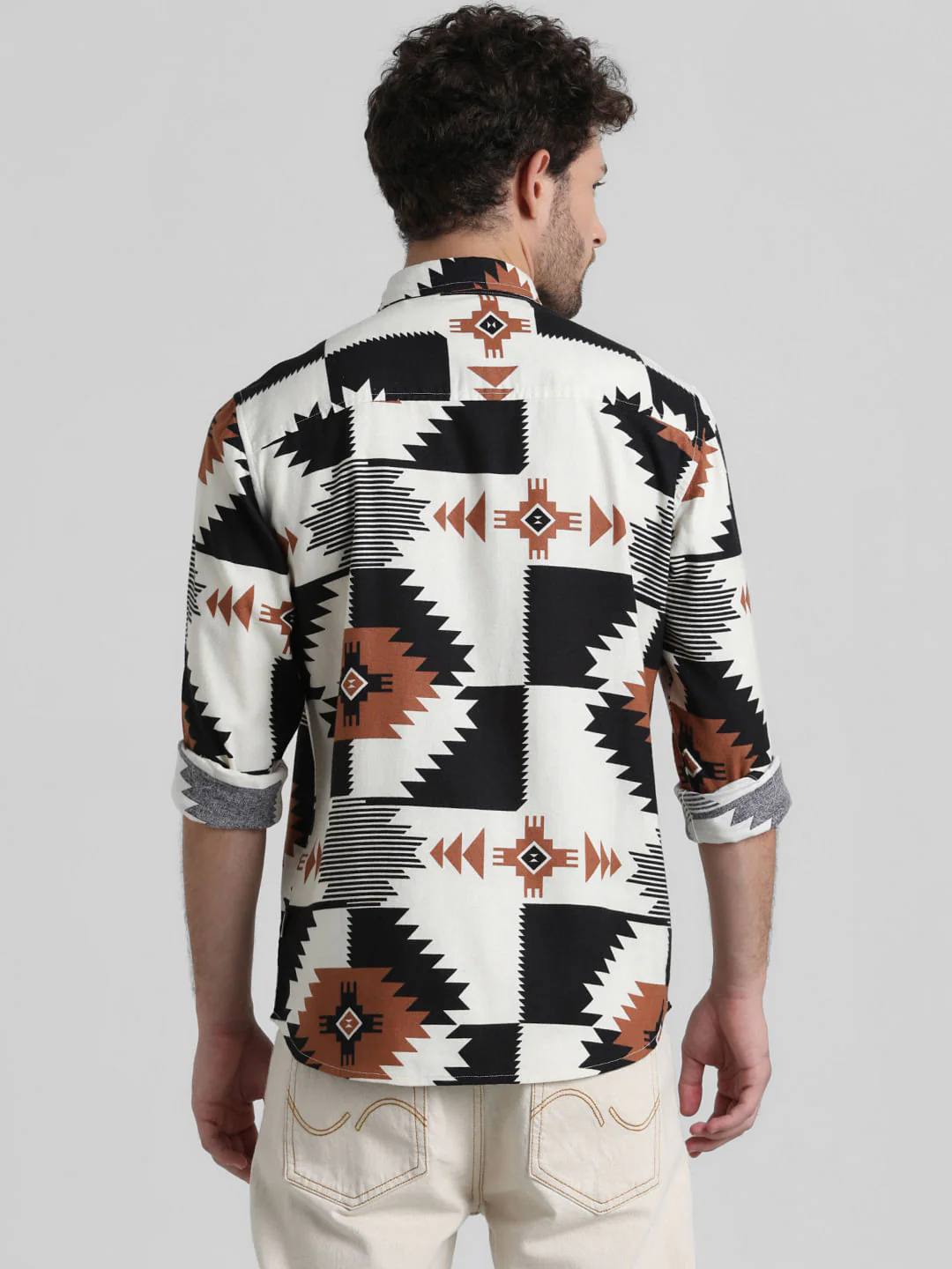 White Abstract Print Full Sleeves Shirt - Image 4